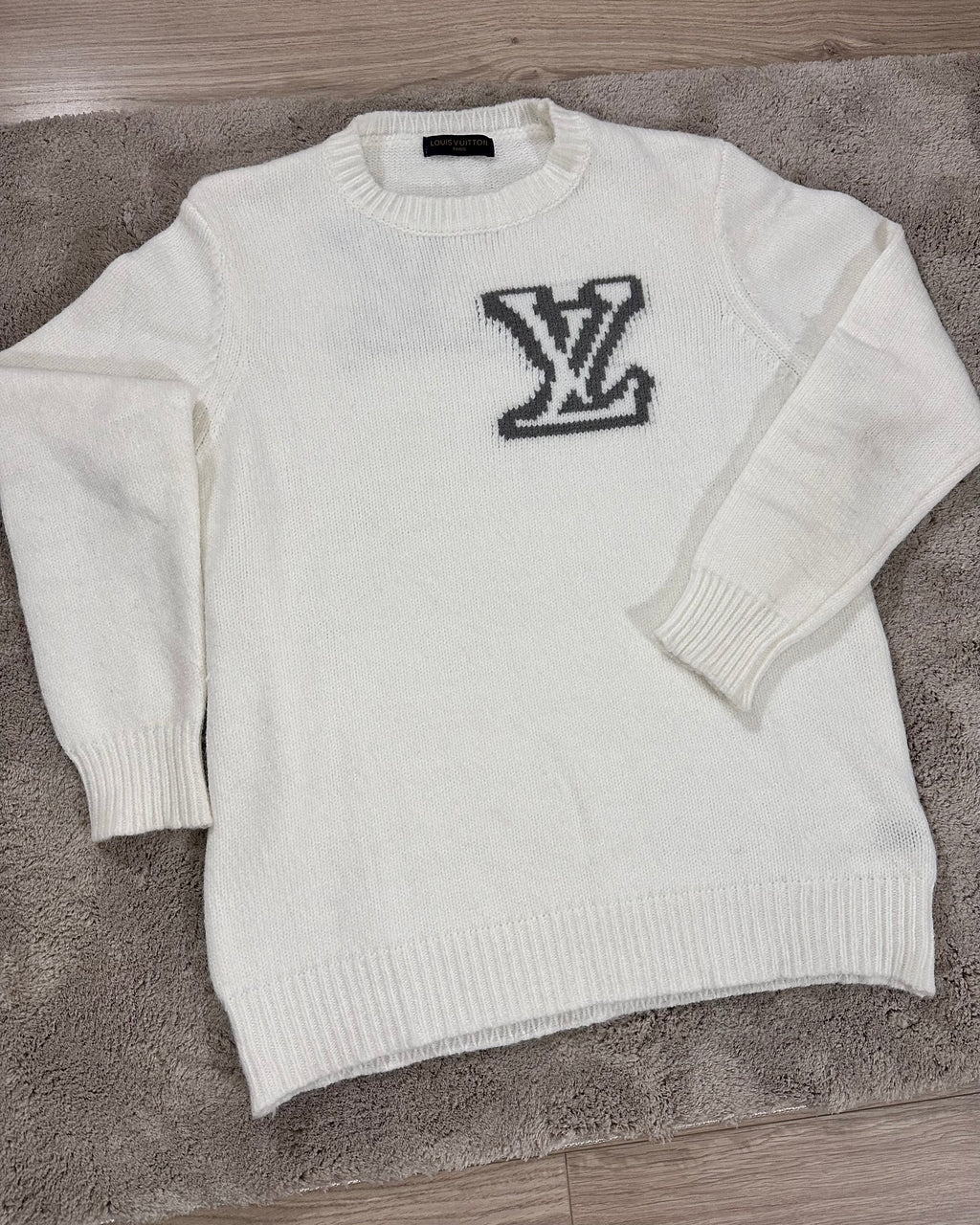 Pull en coton blanc brodé LV