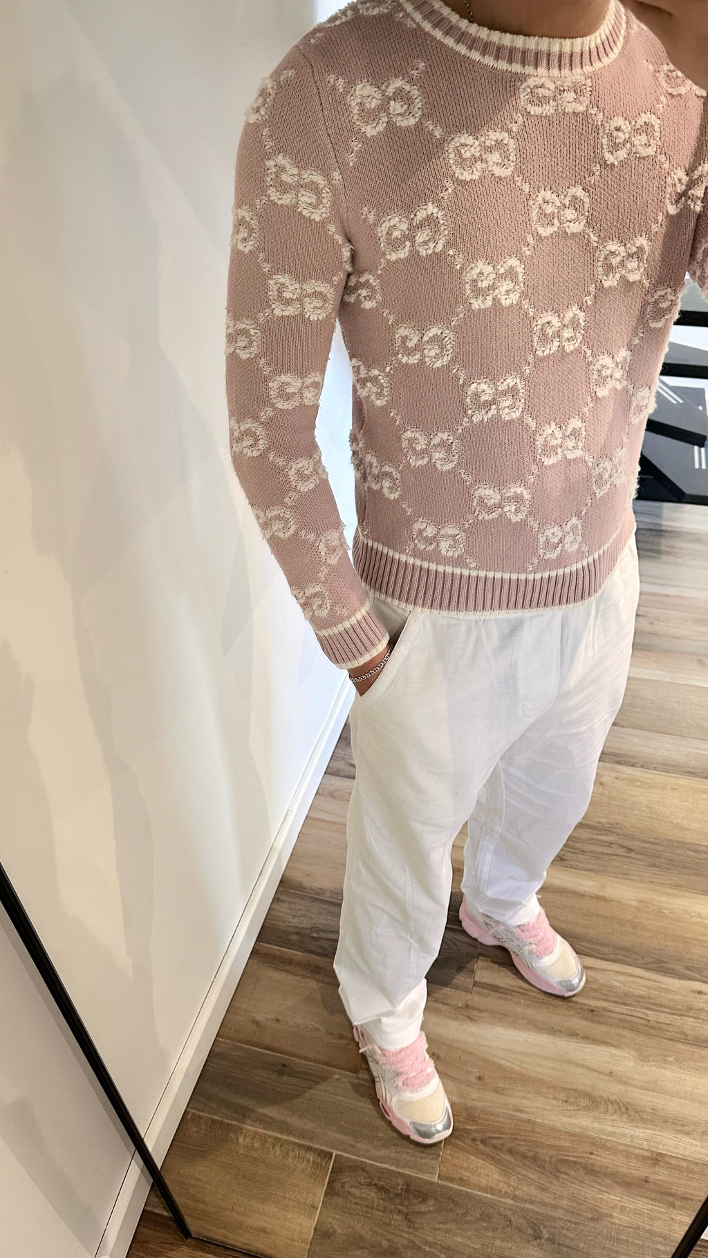 Pull en coton rose brodé GG