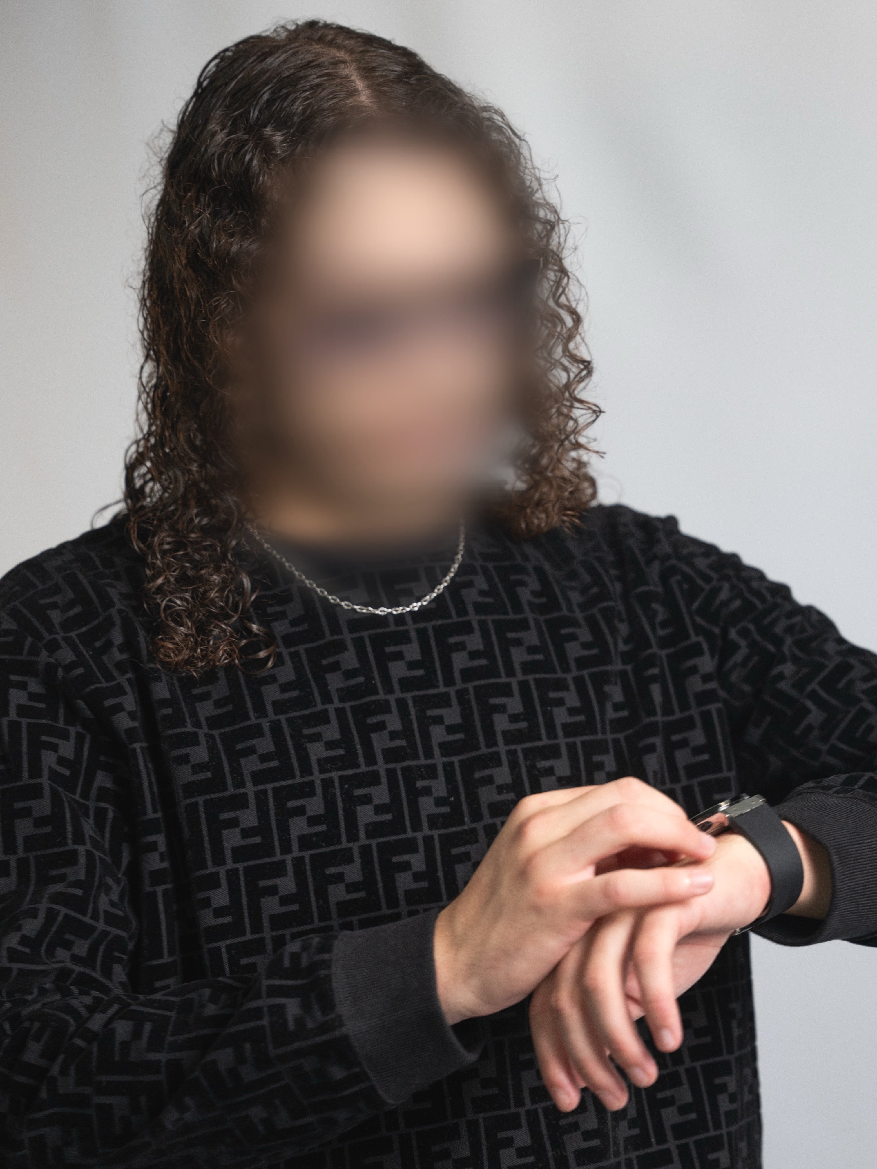 Pull Fendi Monogram Noir